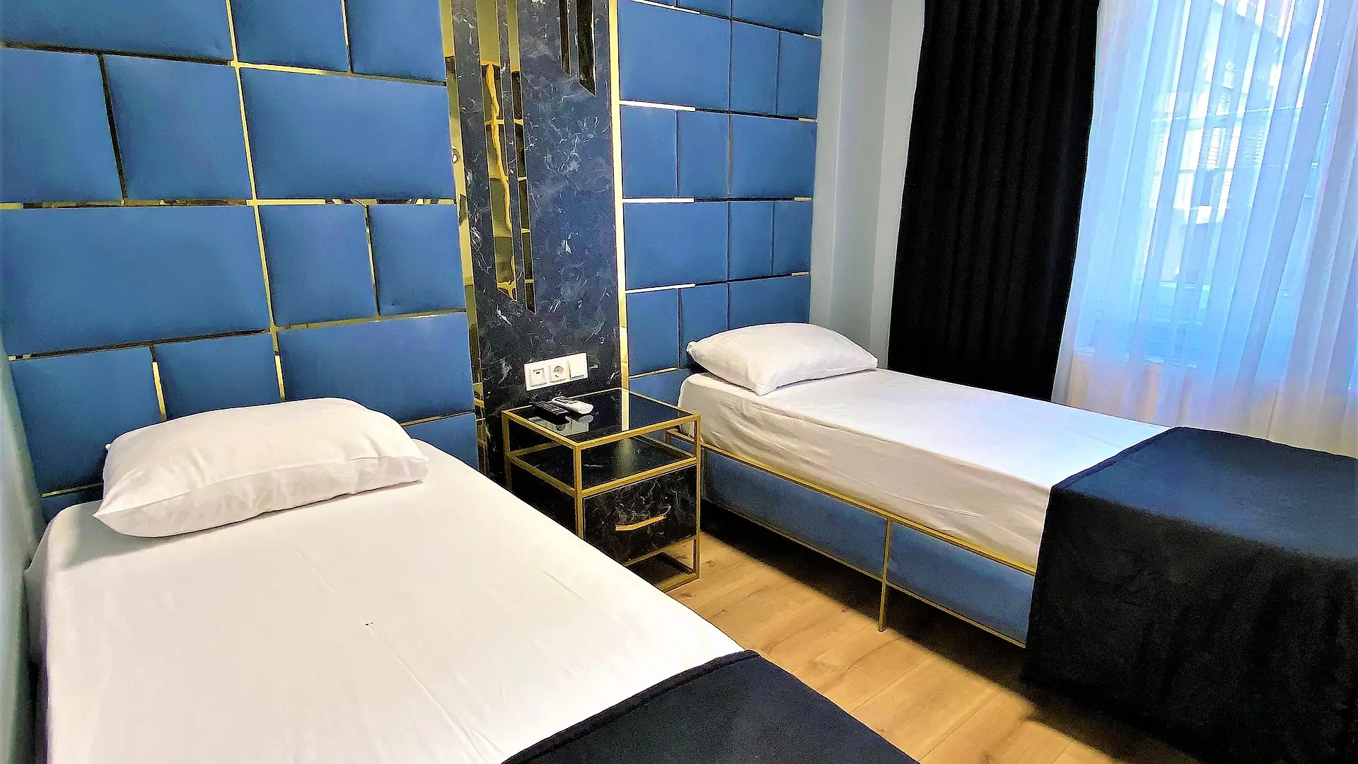 Orange Airport Hotel