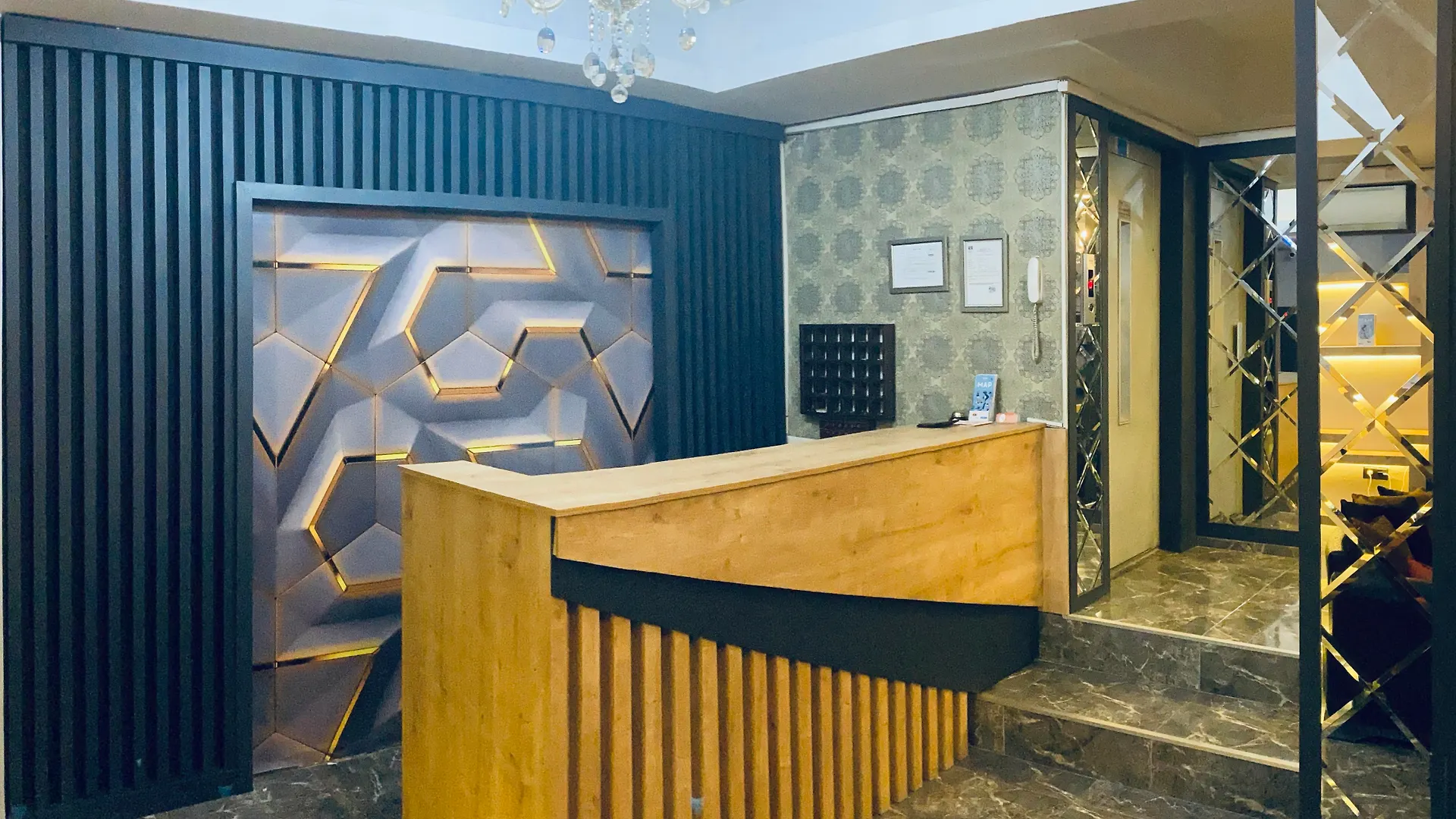 Orange Airport Hotel