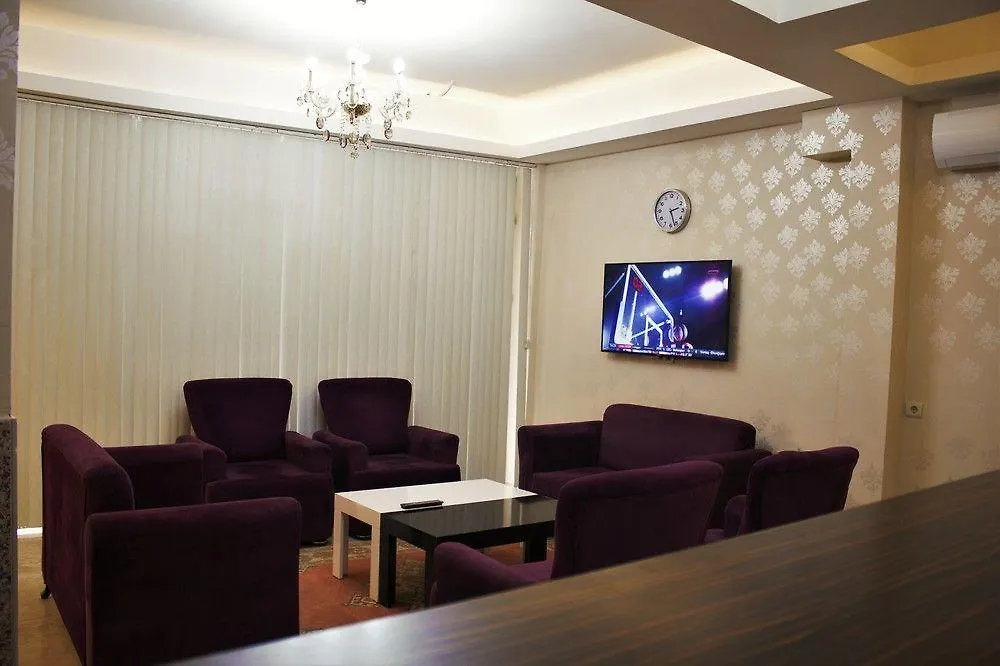 Orange Airport Hotel