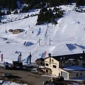 https://peretol.andorra-la-vella-hotels.net