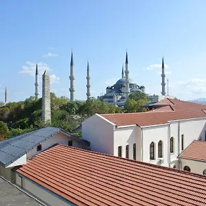 Saba Отель