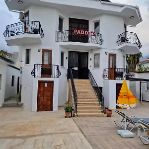 https://paddys-apartments.aegeanhotels.net